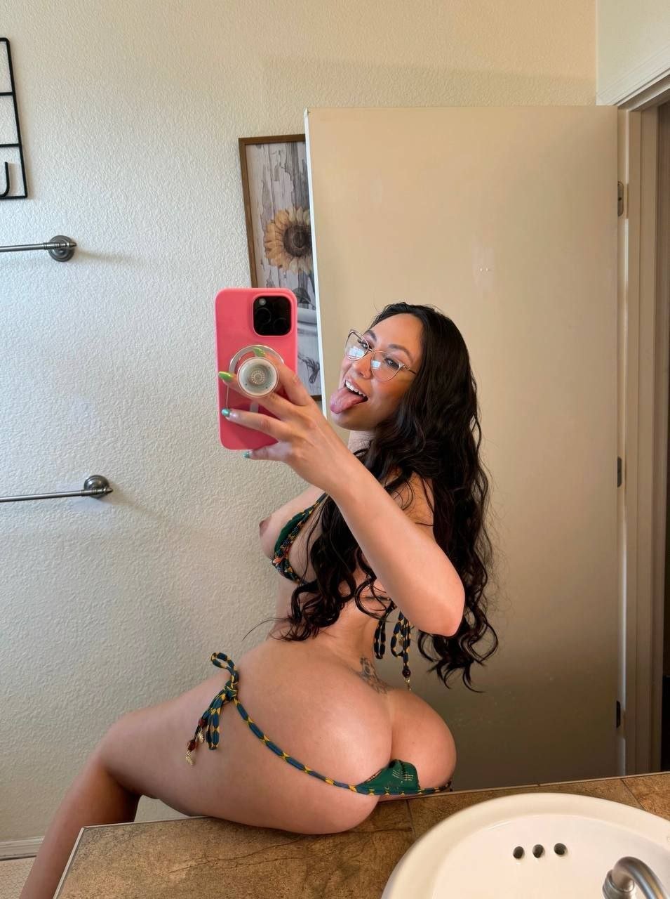 Thick fat ass Asian #CdB9eMO8