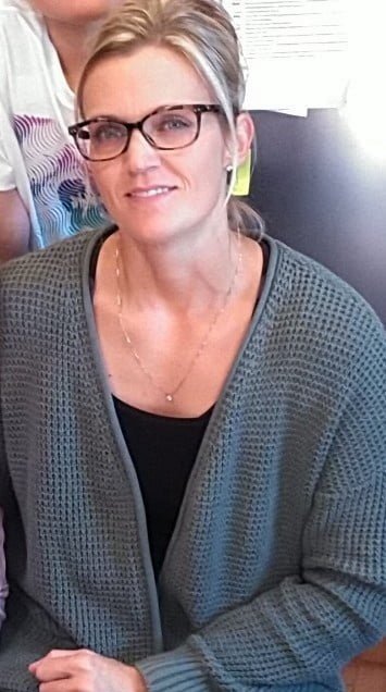 Julie, a 46yo nurse from Iowa and mom of three #CE4S4XaC