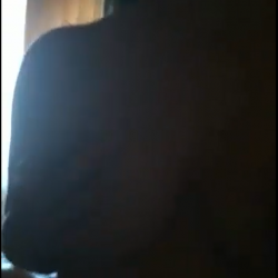VAZADO NOVINHA GEMENDO GOSTOSO