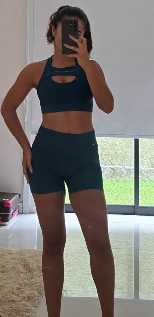 Maísa Silva treinando pra levar na buceta #CGpdXQc9