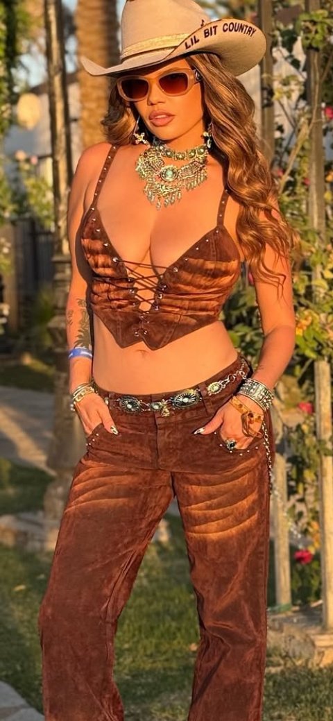 Sexy Celebrity #cjaZpC2I
