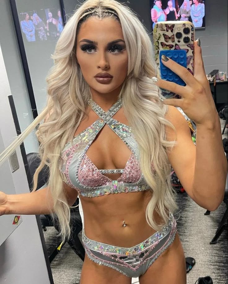 WWE Tiffany Stratton #ClpwNGTe