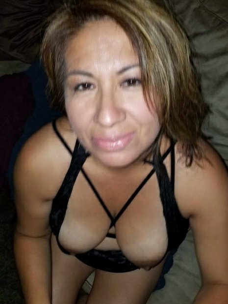 Lisa Velez a true Whore #CO7eDjX2