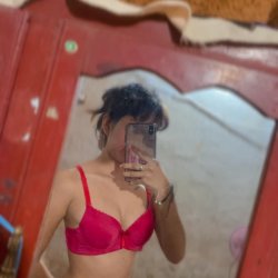 Que les parece esta flaca putita
