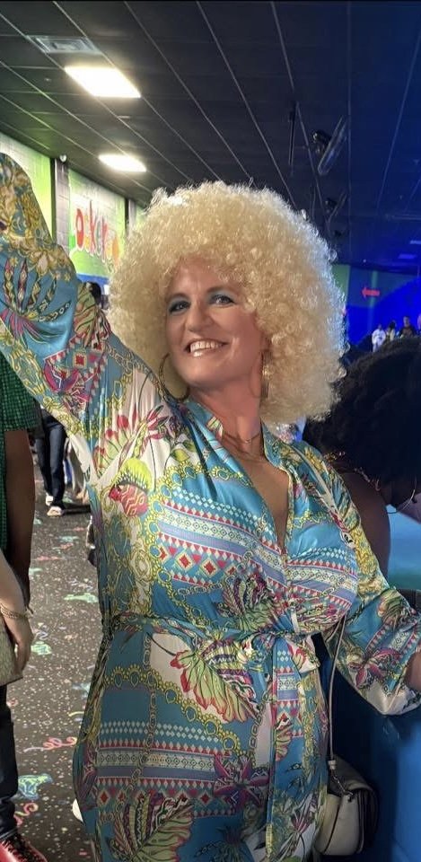 Wonder if Lorie or her husband realize that her big “gorgeous” tits have been seen by thousands #cuqpCTle