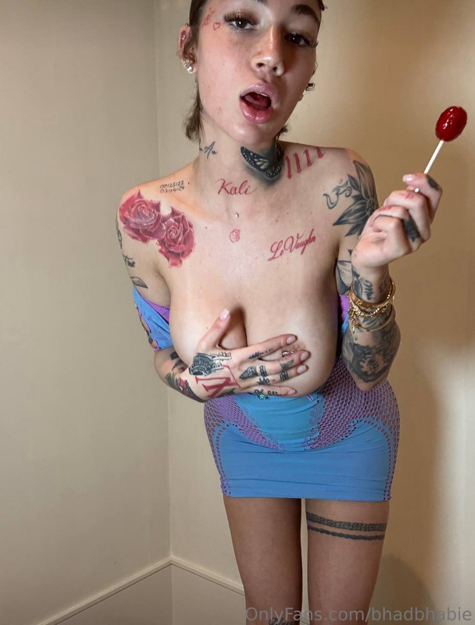 Bhad Bhabie nipple slip #CzpcvCk7