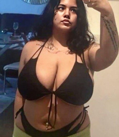 Desi Big Tits Selfie #D0kqKGoJ