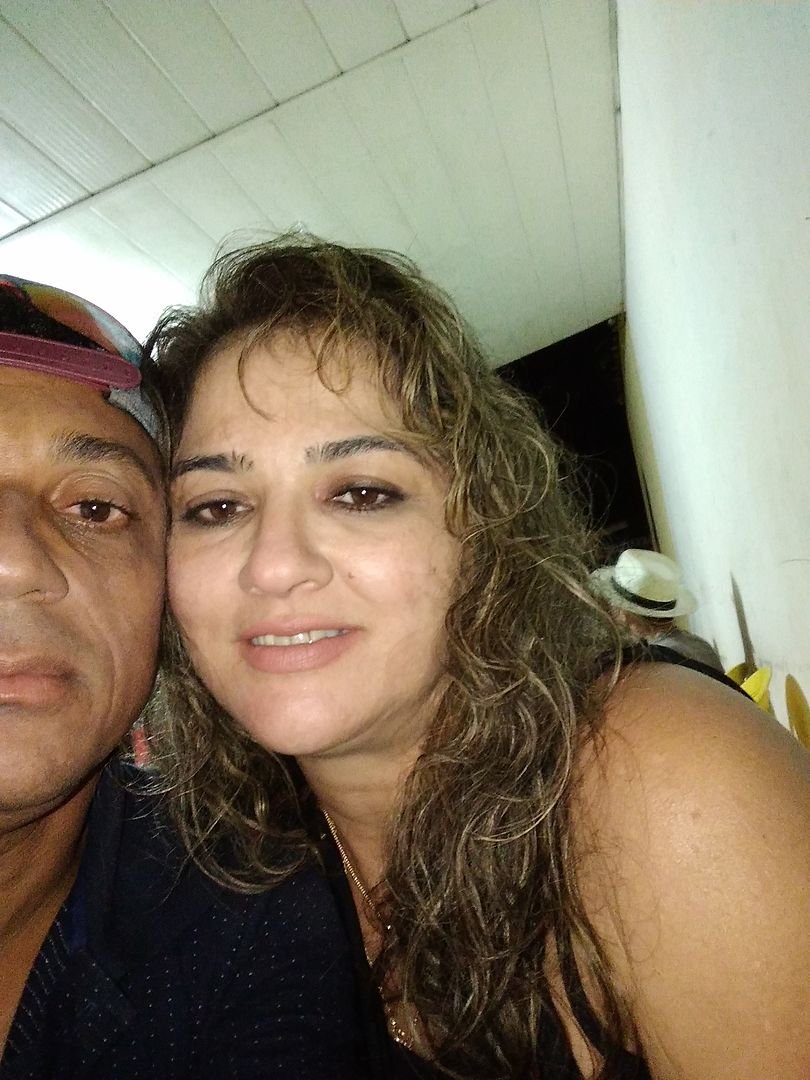 Esposa coroa mostrando a xaninha #D53WCv2g