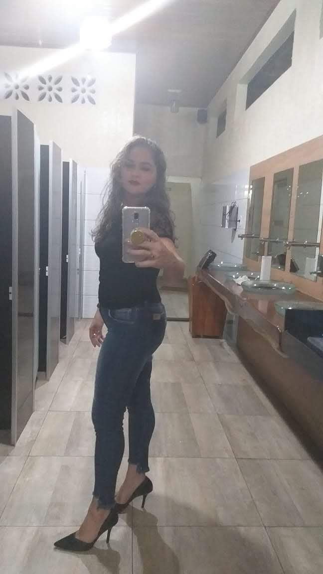 Esposa coroa mostrando a xaninha #Dh25JeTF