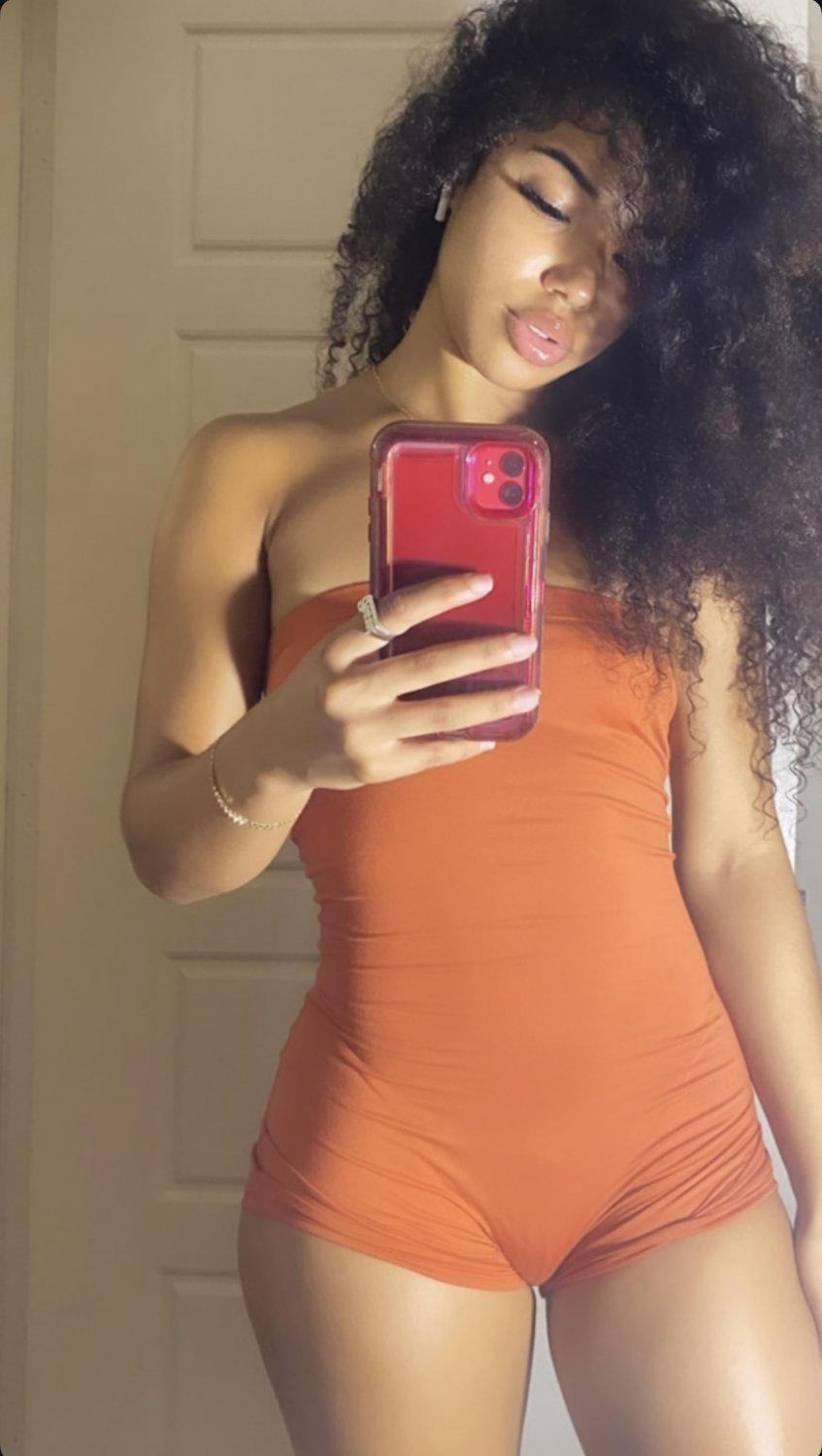 TINY lightskin is the sexiest bitch IVE EVER SEEN #DhFmxxy1