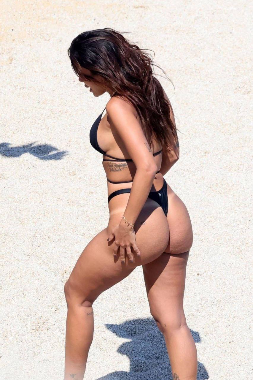 Anitta #dkuUxjqM