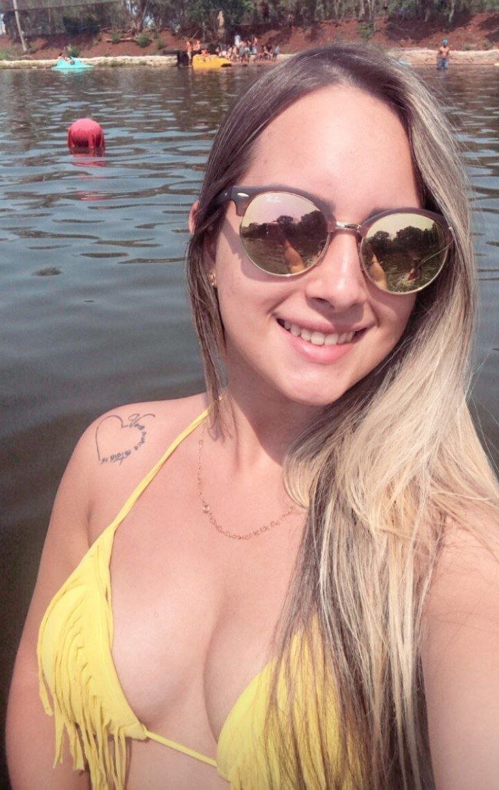 Loira putinha perdeu celular e vazou #dlryakxA