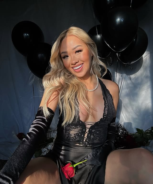 Sexy busty ABG MILF Nubs #DP0AWKit
