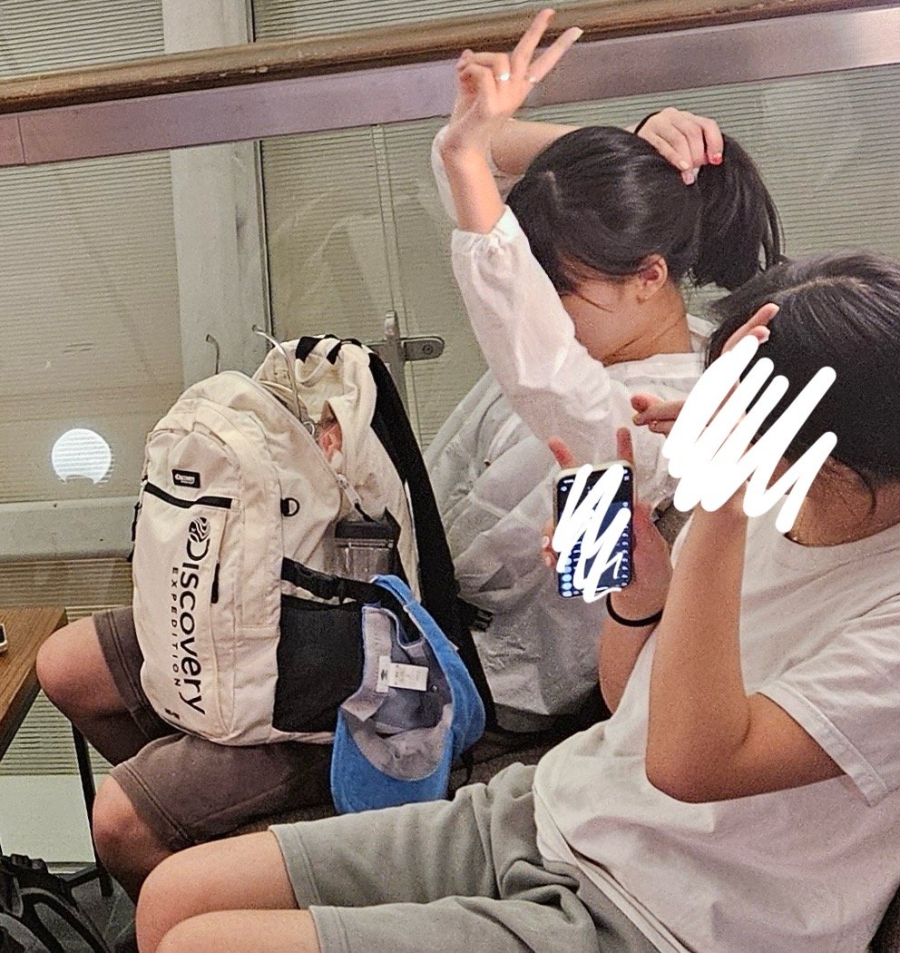 Korean girl feet (with face) #dRO5Kk7C