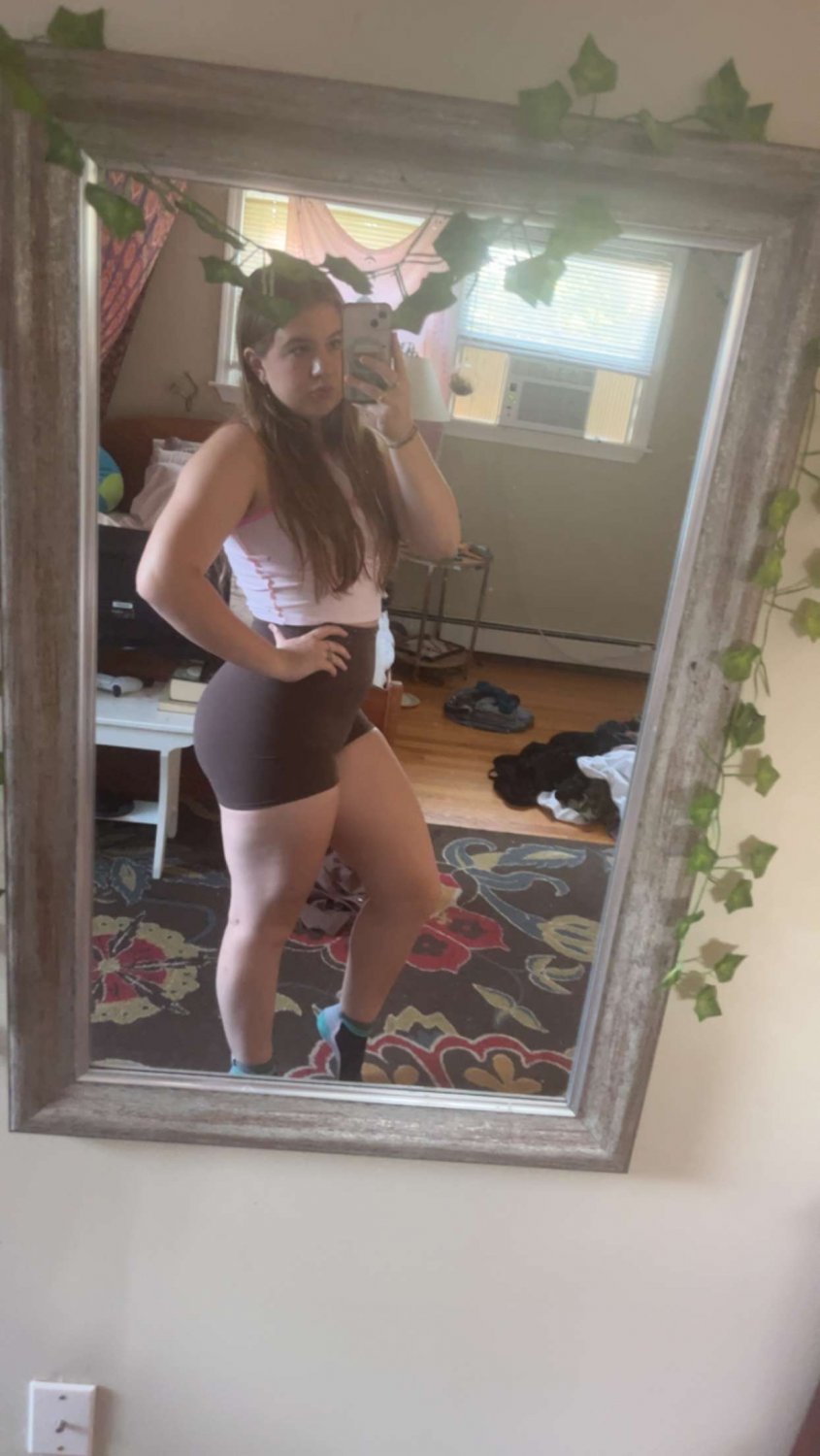 Submitted 19 Year Old PAWG Josie #DY0iuB5h