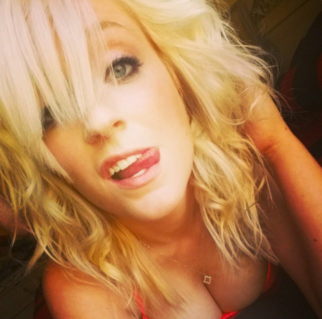 Love jerking to her #dzQOauVz
