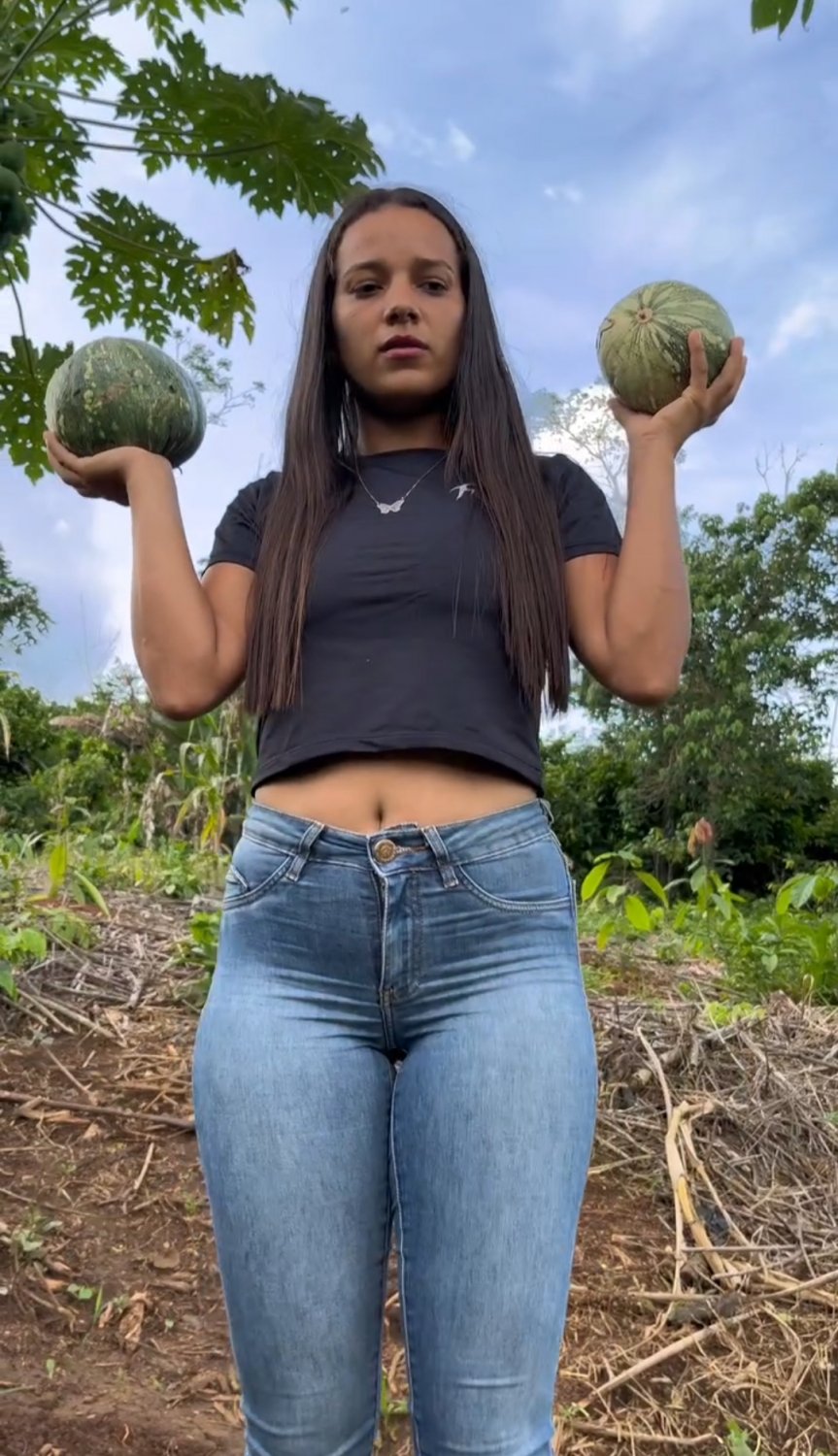 Mulher rabuda do caralho 🤤😜 #E0eBAIj7