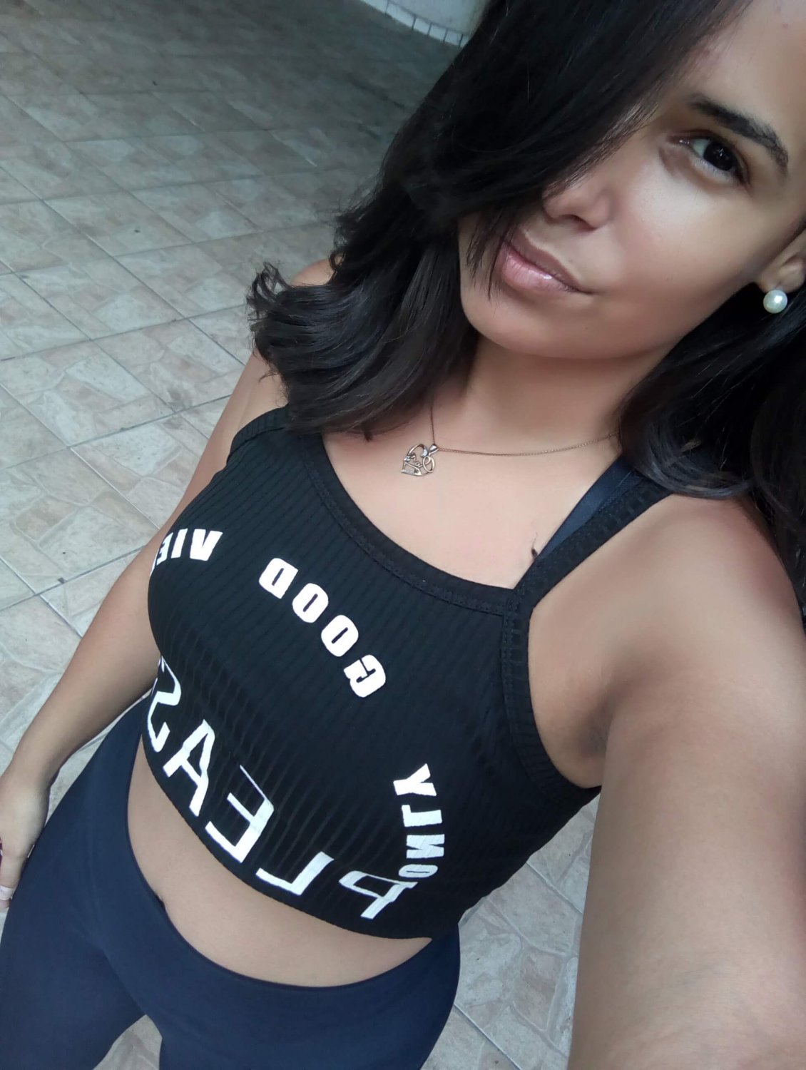 Ana morena sensualizando #e4o1TN9m