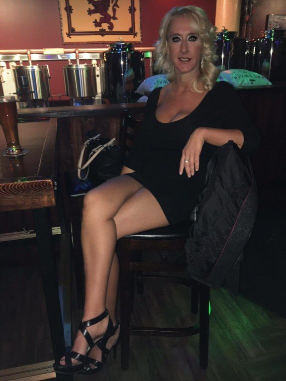 Blonde cougar #eeadZr4i
