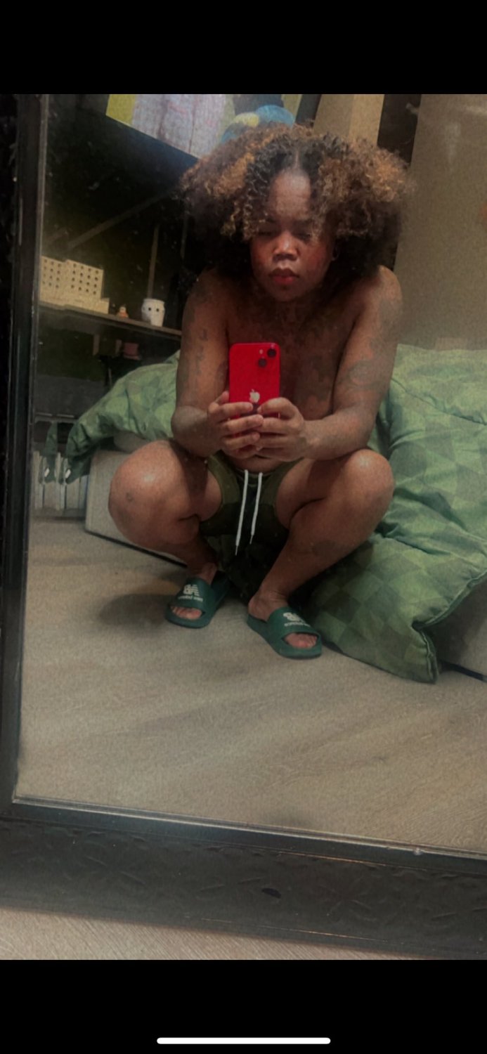 Black bull tomboy Ebony Dyke Stud Yungbull P2 #eek40g9L