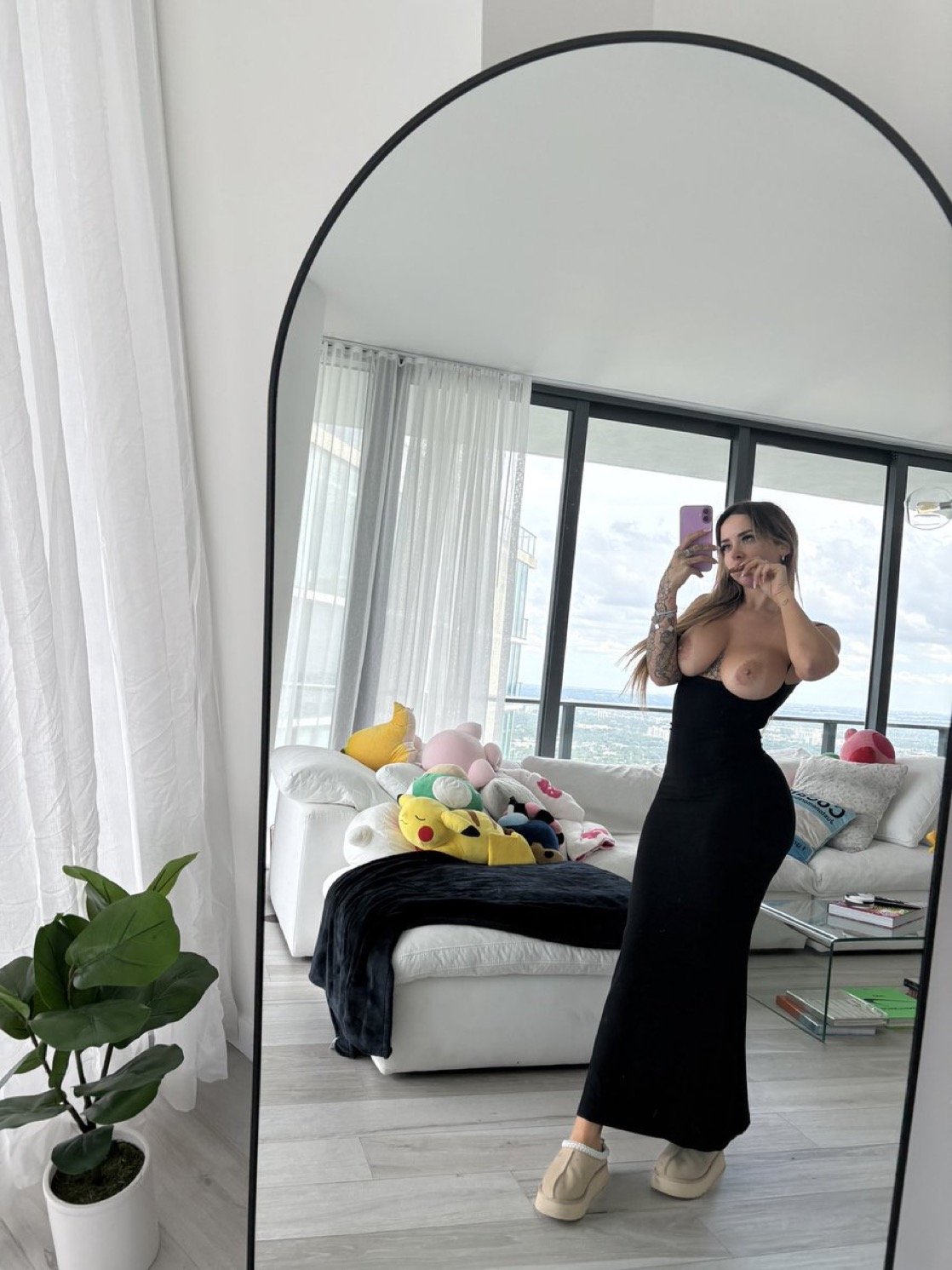 gorgeous curvy of slut #EEWxVioq
