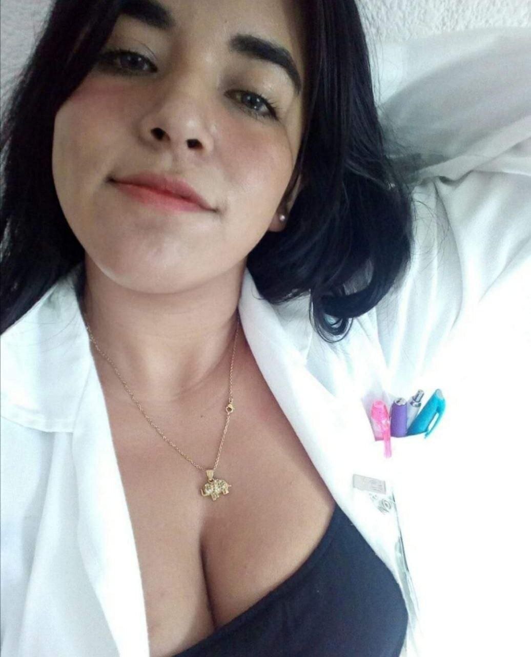 Mexican doctor #EnUU1NXC