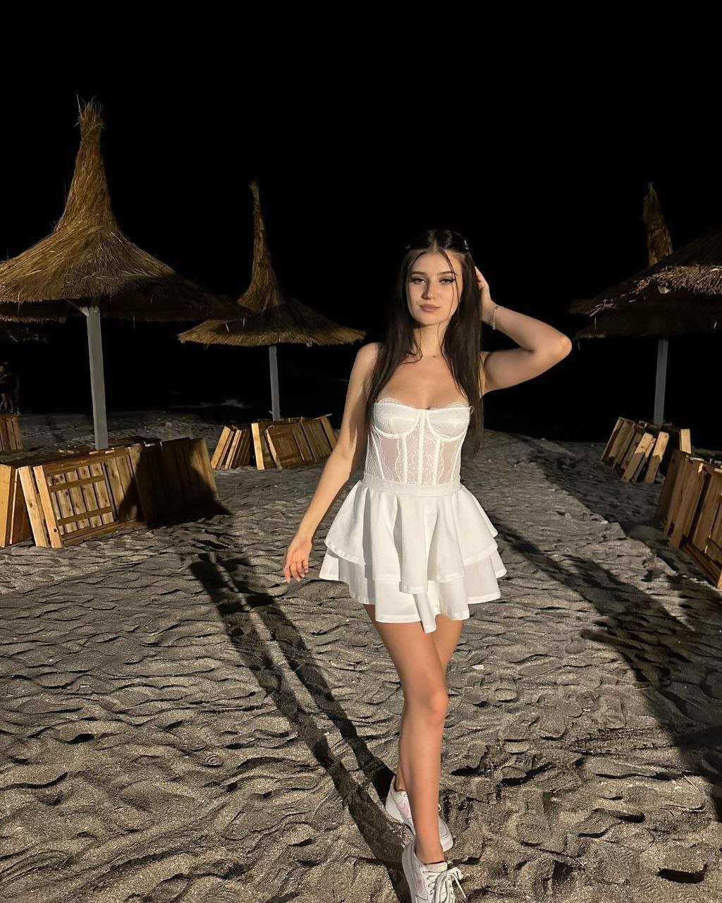 Hot petite bikini slut #Ep92xHNM