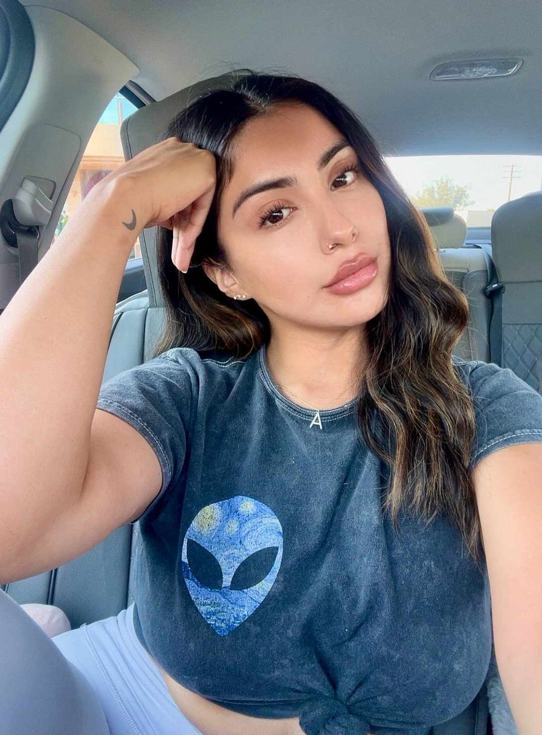 Gorgeous petite thick latina milf needs to be covered in cum… she deserves it #eUG30nro