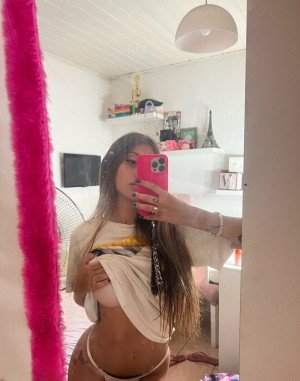 barbiehott11 (argentina) #f483NzH3