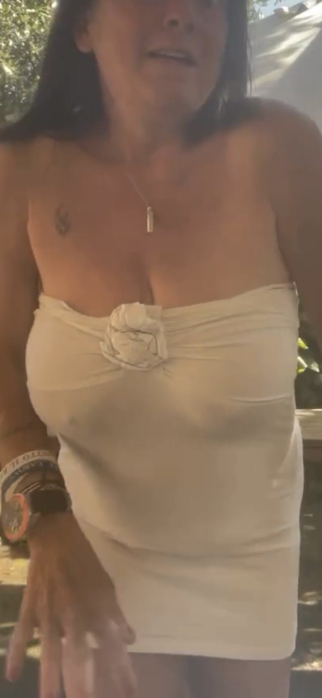 Busty Francesca pt 2 #F8fxyYcK