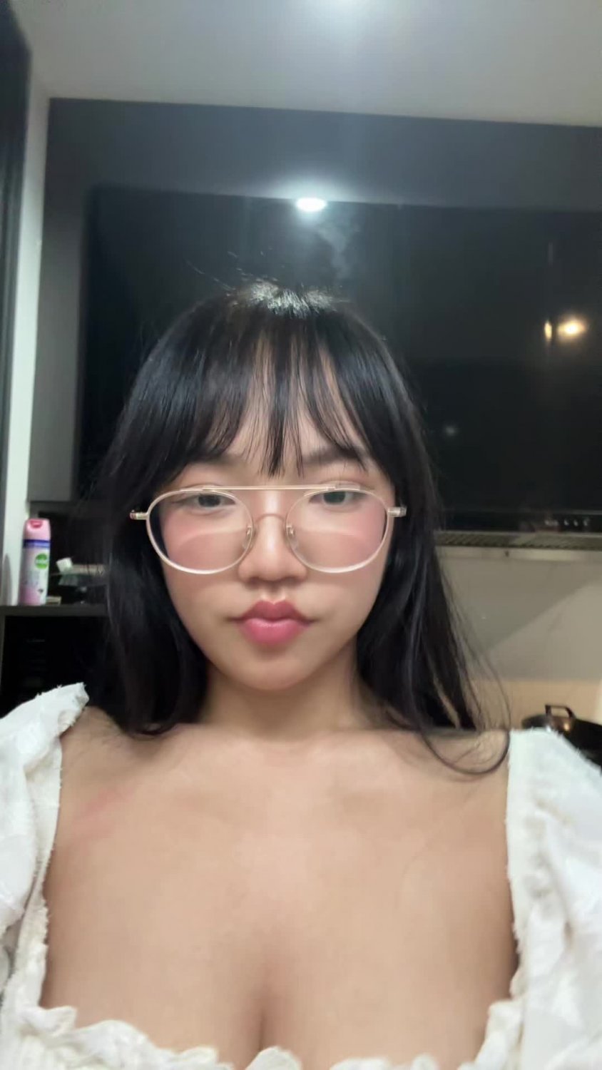 Cute and hot asian #FCZSzbzE