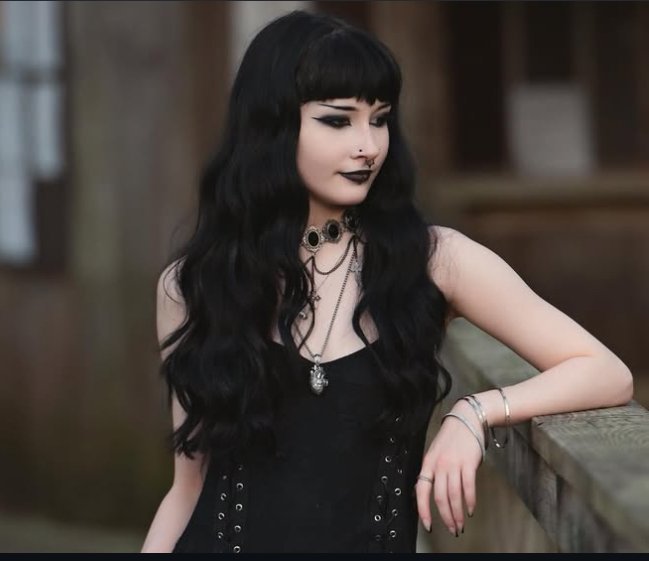 Is Sheri Lyn a goth whore? #FDIxVTsm