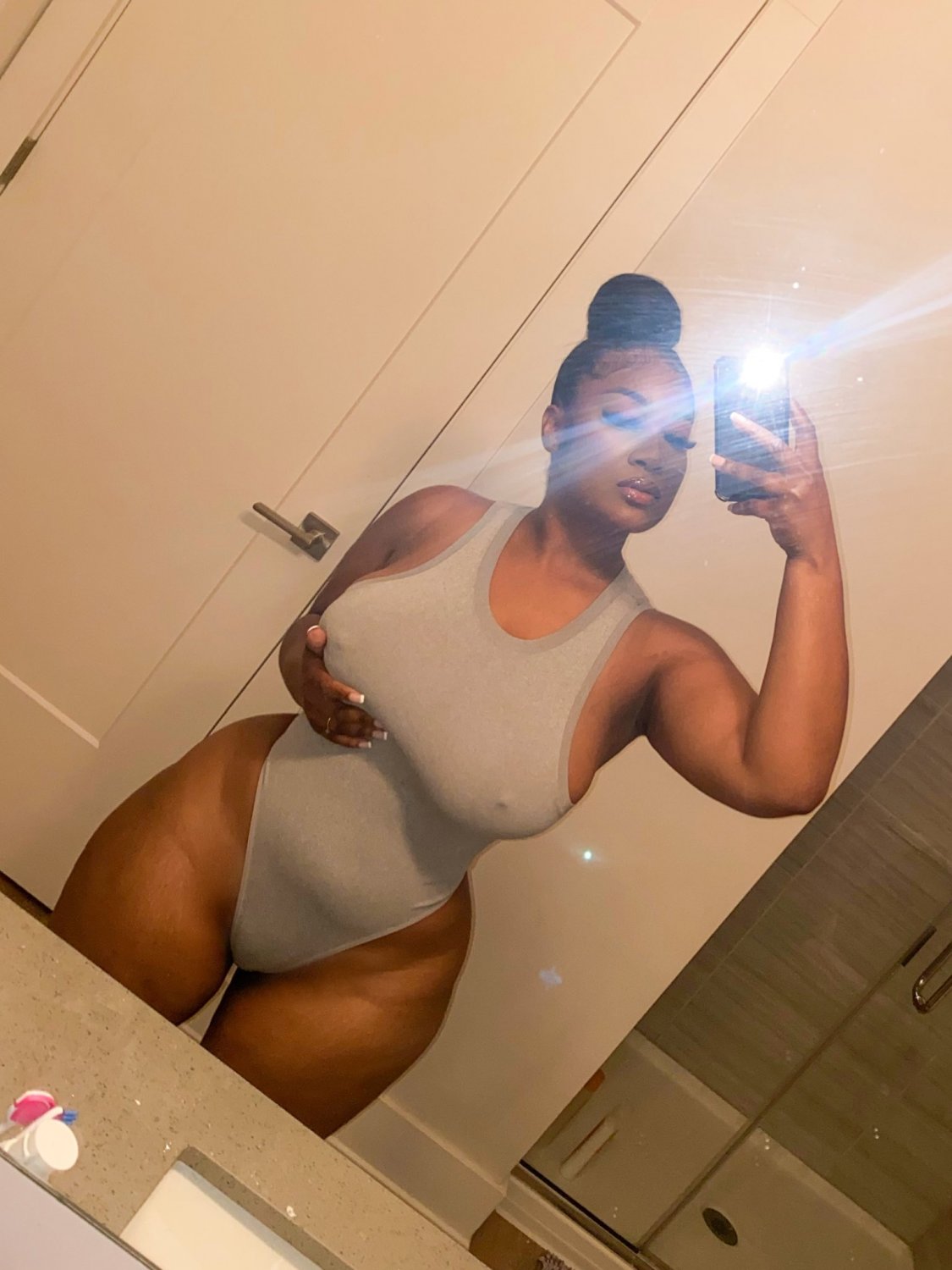 Sexy Nylah #FGx5lBVg