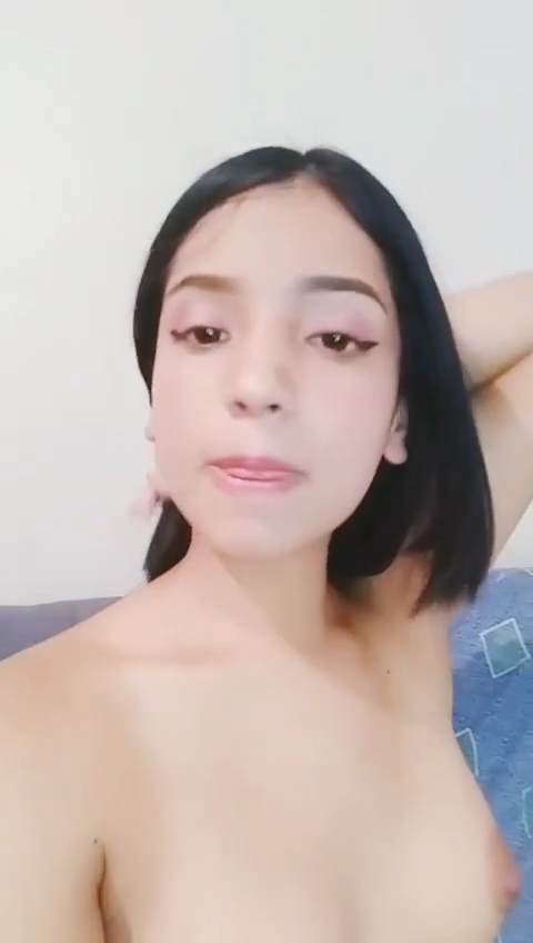 Novinha tinkerbell revirando os olhos com os dedinhos na xirana - COMPLETO 👉 mixadulto.com #Fi2CJ62t