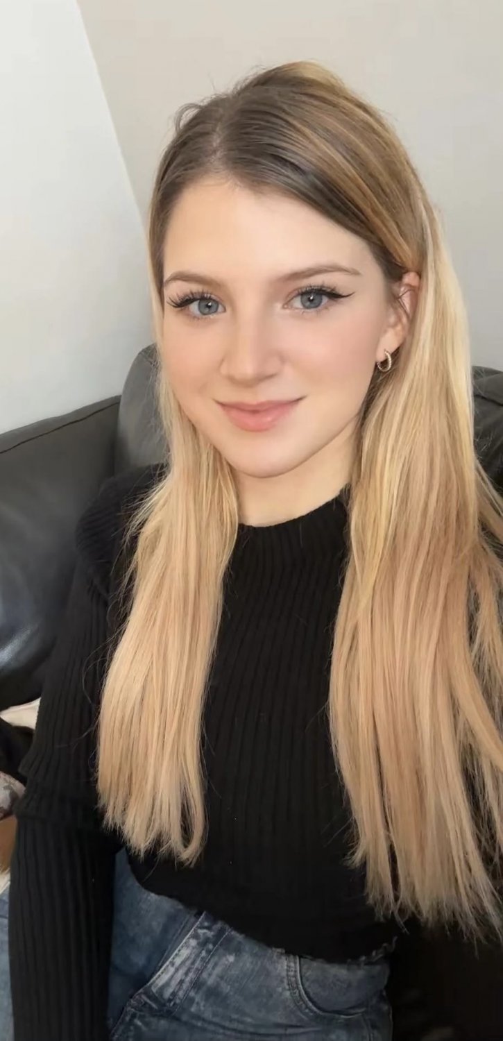 Hot Blonde MIFL turned Whore #Fmwsn9Pb