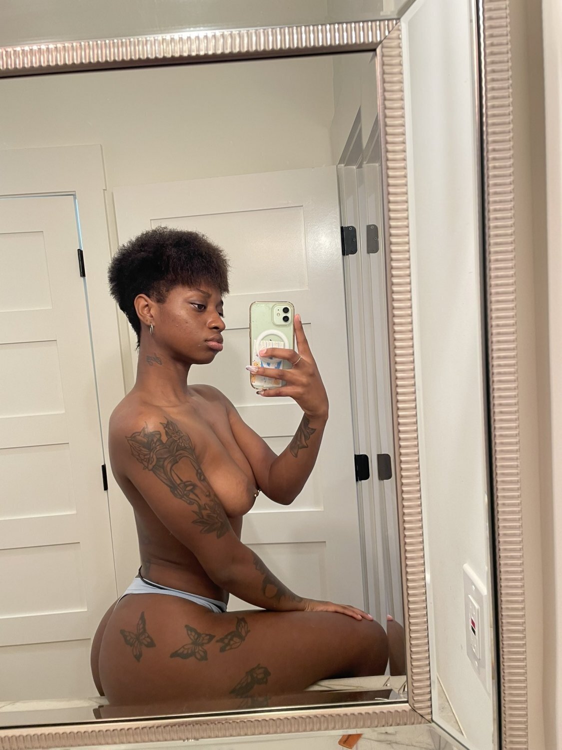 Dark Skin Tomboy Short Hair Baddie #FqBTyB4j