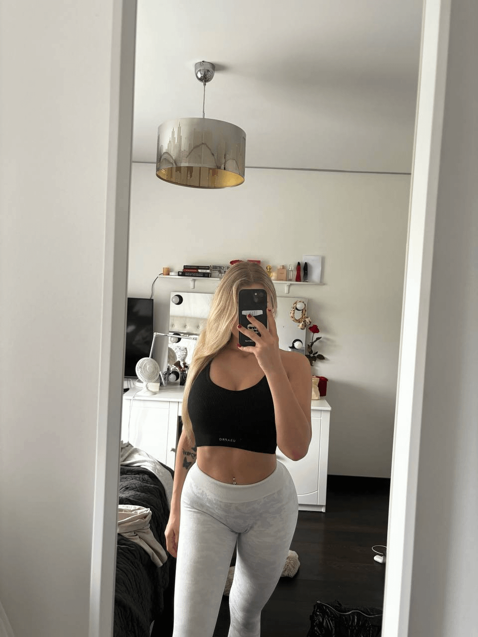 20 year old blond British webslut #Fw0r0ebO