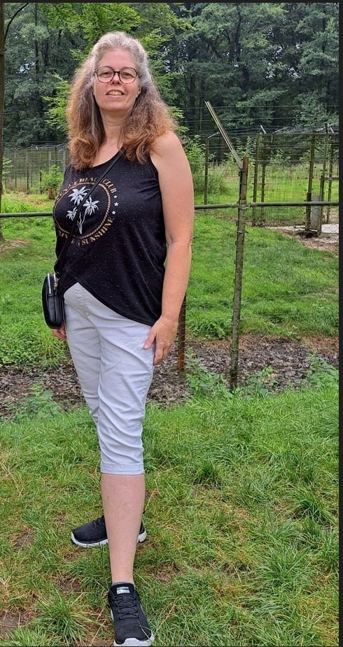 Johanna a dirty slutty cumwhore, submissive and addicted to big cocks and cum #G64R8vh1