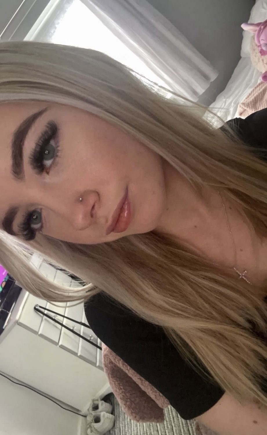Blonde Bitches #gMxUepU3