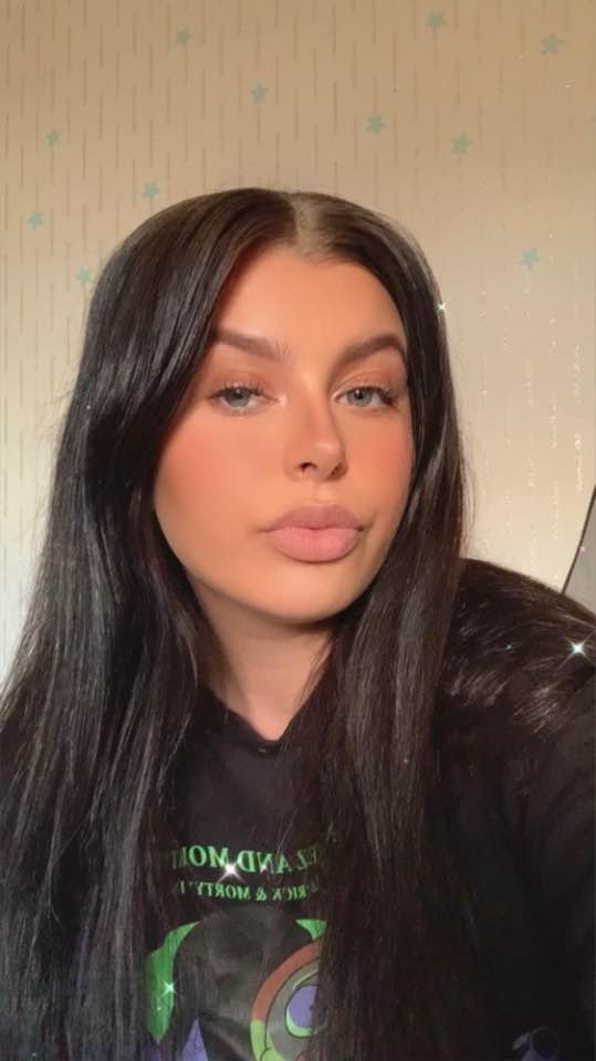 Say hello to my newest slut, her Kik in post, Kik me for the same JulesSt23 #GR24WsAx