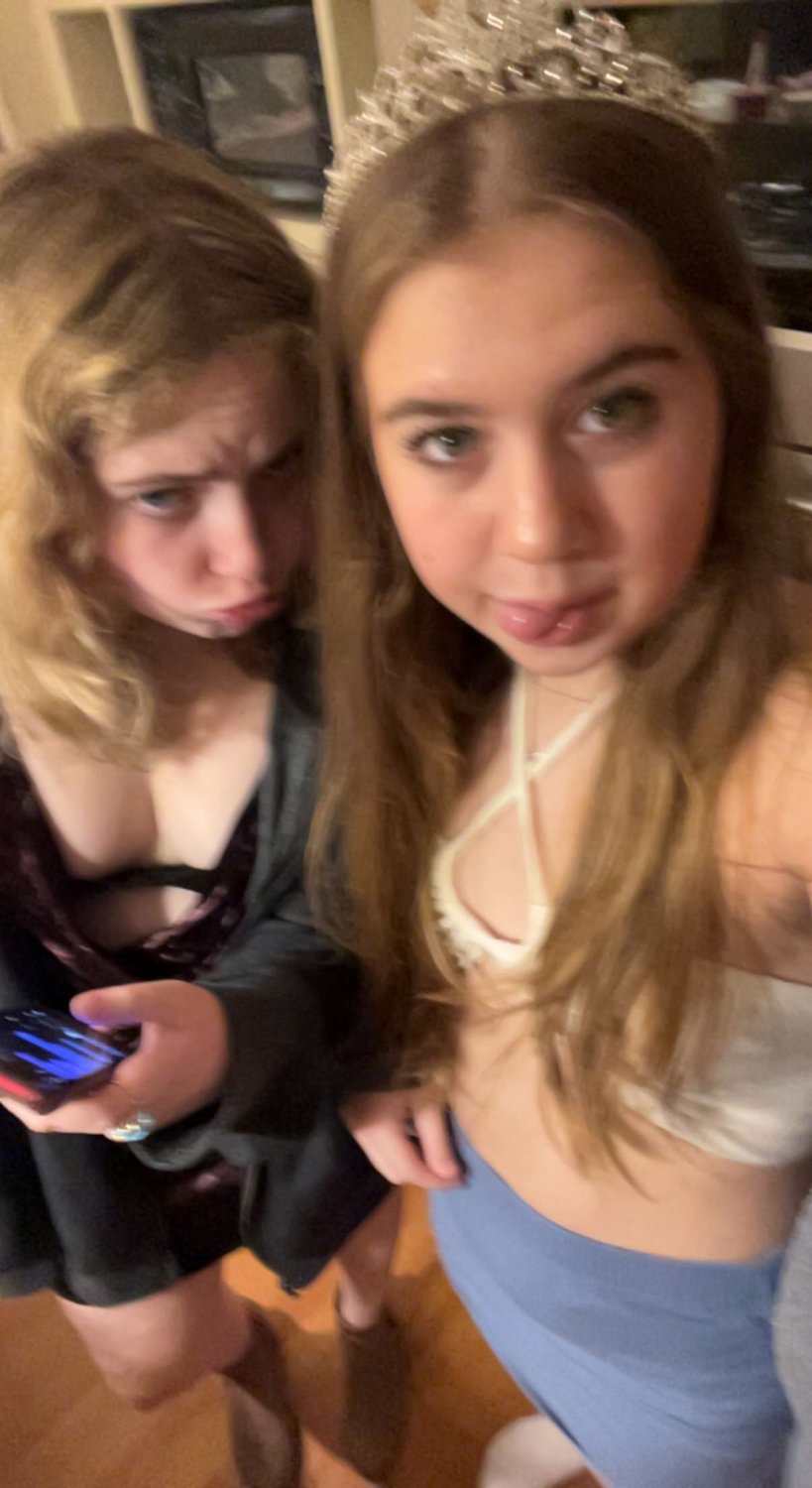 Submitted 19 Year Old PAWG Josie #gx0xiztB