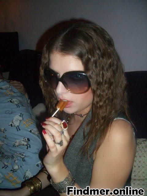 Anna Kendrick Nude New Photo Gallery And Videos #h6GnDLVG