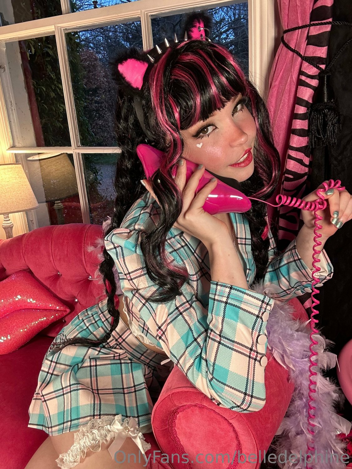 Belle Delphine March Set 5 #HatXvLOH