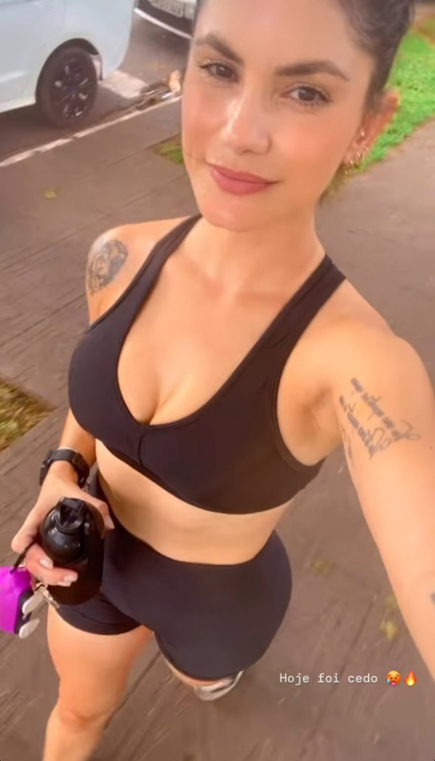 Corno quer deixar sua esposa  famosa e desejada por todos. #hBeUomoy
