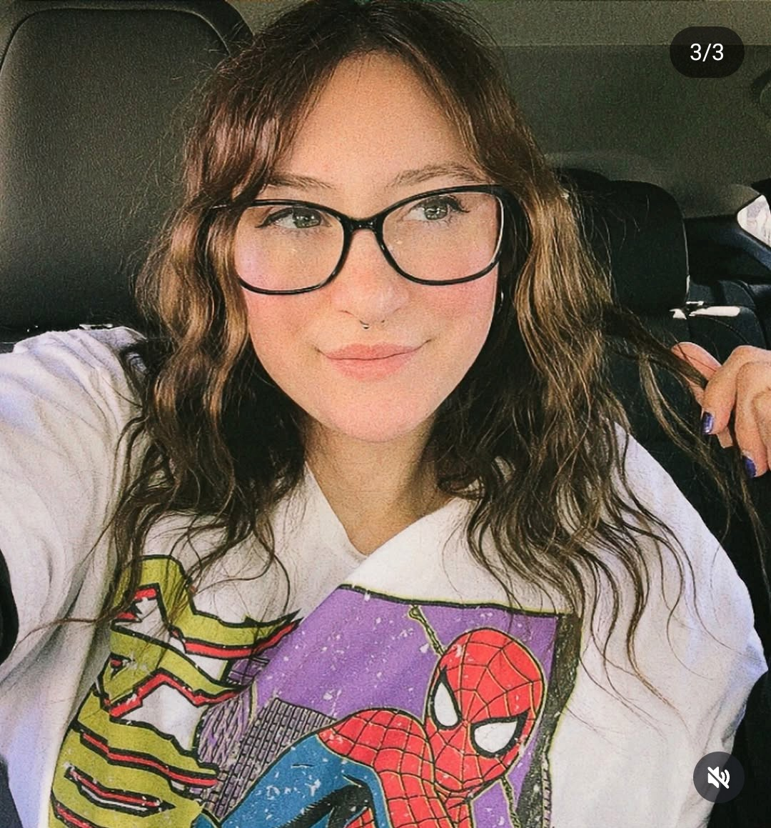 Happy Mother's Day to this slutty MILF Renae. Adorable fuckable face and a thick ass.😏🥵😘 #HfqqvYUh