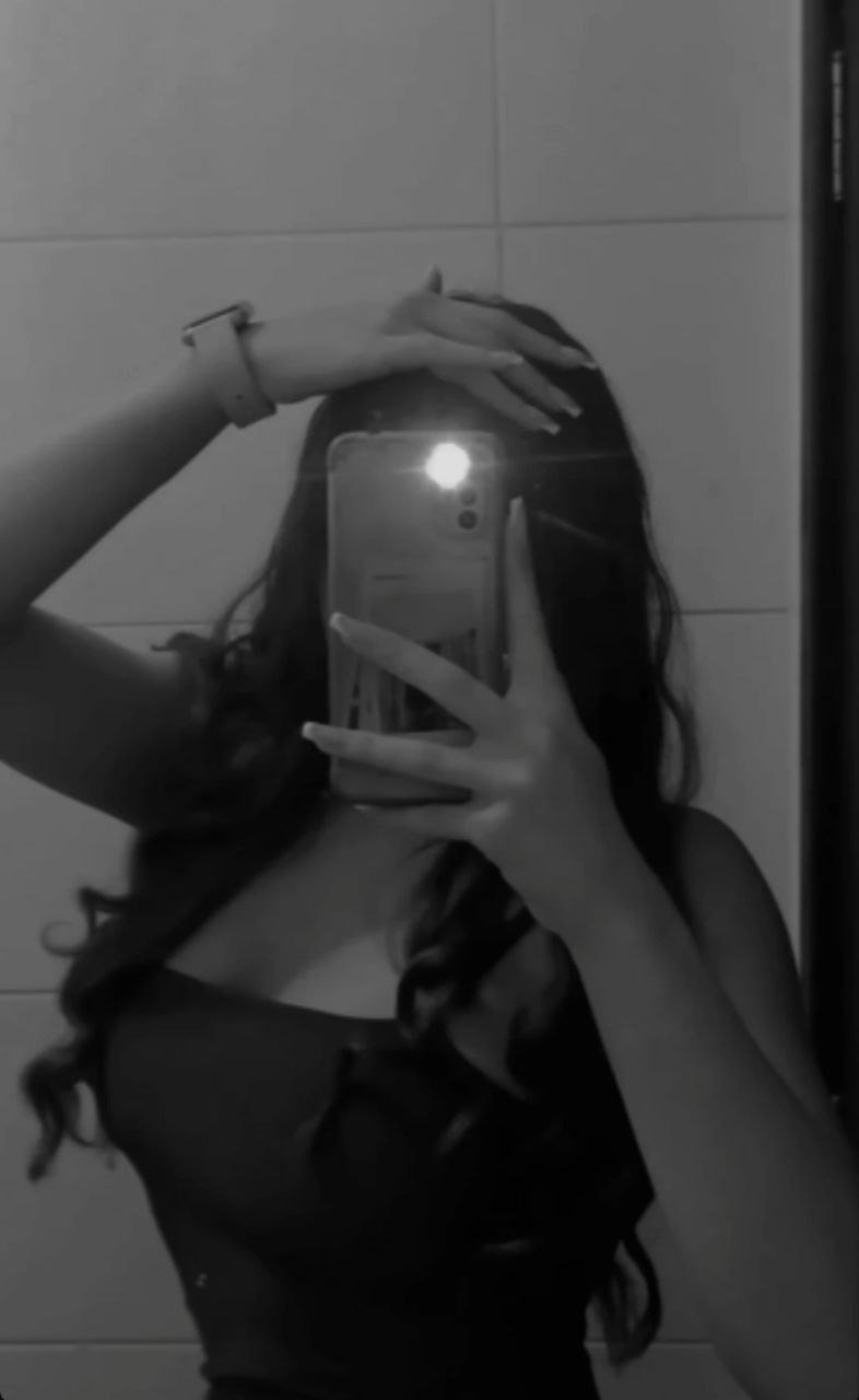 Laura #Hiabx3sQ