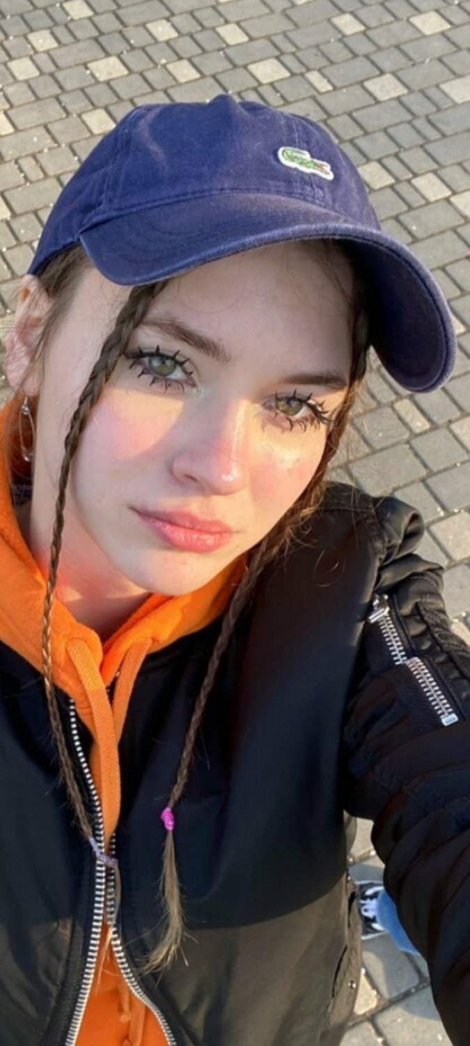 Emma #HSsJYGqY