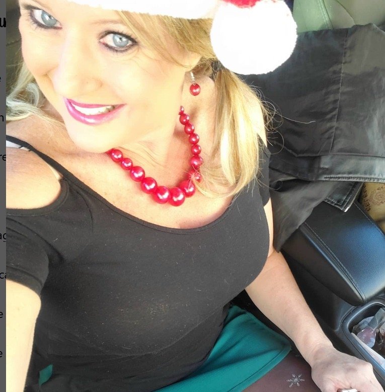 Angela Webslut #HTadHR01