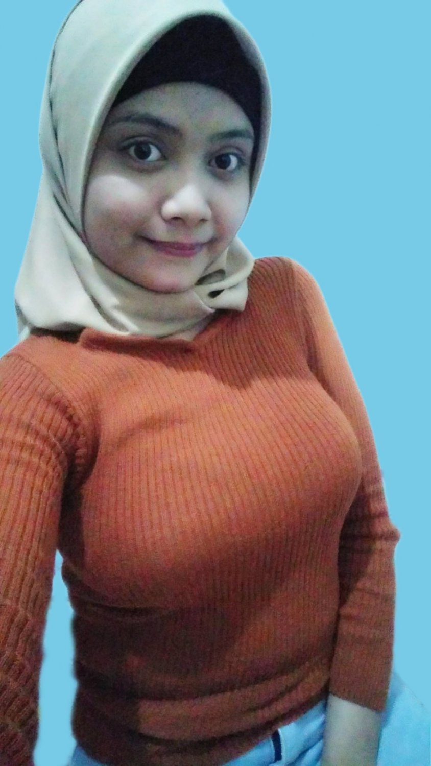 wanna exchange niece pics with mine (DM me) #HWcfT8ce