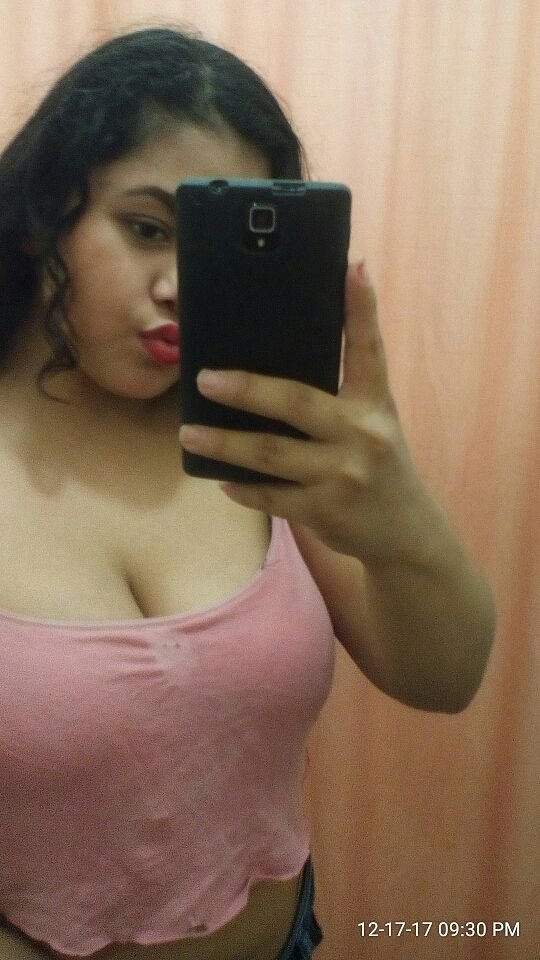 Latina gordinha mostrando os peitos #hXLm3s3q